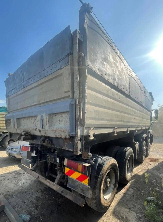 MAN 40.414 - Самоскид вантажівка: фото 5 MAN 40.414 - Самоскид вантажівка: фото 5