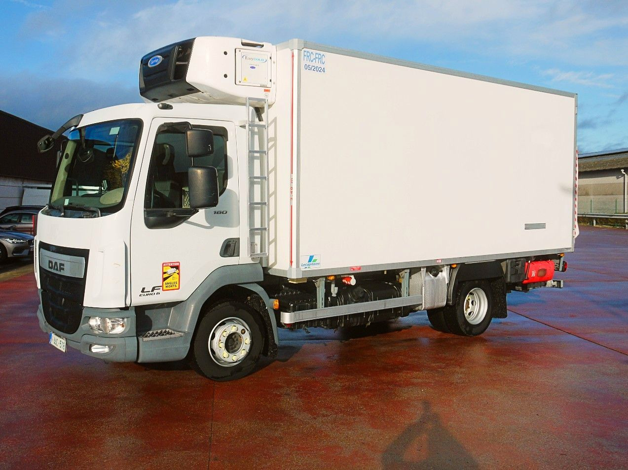 DAF LF 180 .10 KUHLKOFFER CARRIER SUPRA 750MT AIRCO - Рефрижератор вантажівка: фото 4 DAF LF 180 .10 KUHLKOFFER CARRIER SUPRA 750MT AIRCO - Рефрижератор вантажівка: фото 4