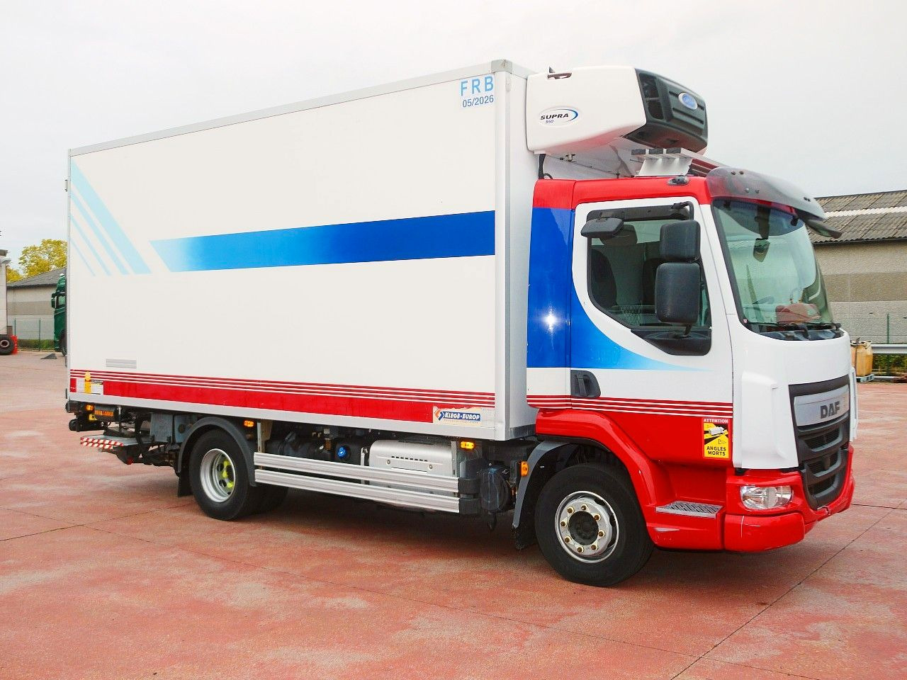 DAF LF FA 10.180 FLEISH KUHLKOFFER CARRIER SUPRA 550 - Рефрижератор вантажівка: фото 3 DAF LF FA 10.180 FLEISH KUHLKOFFER CARRIER SUPRA 550 - Рефрижератор вантажівка: фото 3