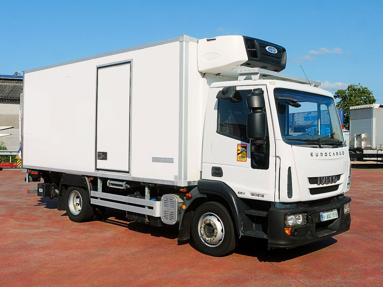Iveco 120E18 EUROCARGO KUHLKOFFER CARRIER SUPRA 550 - Рефрижератор вантажівка: фото 2 Iveco 120E18 EUROCARGO KUHLKOFFER CARRIER SUPRA 550 - Рефрижератор вантажівка: фото 2