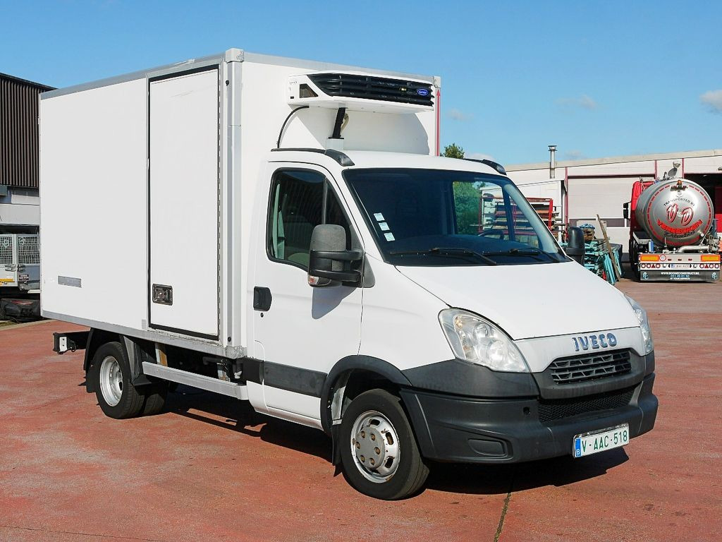 Iveco 35C13 DAILY KUHLKOFFER CARRIER XARIOS 300 -20C - Фургон-рефрижератор: фото 2 Iveco 35C13 DAILY KUHLKOFFER CARRIER XARIOS 300 -20C - Фургон-рефрижератор: фото 2