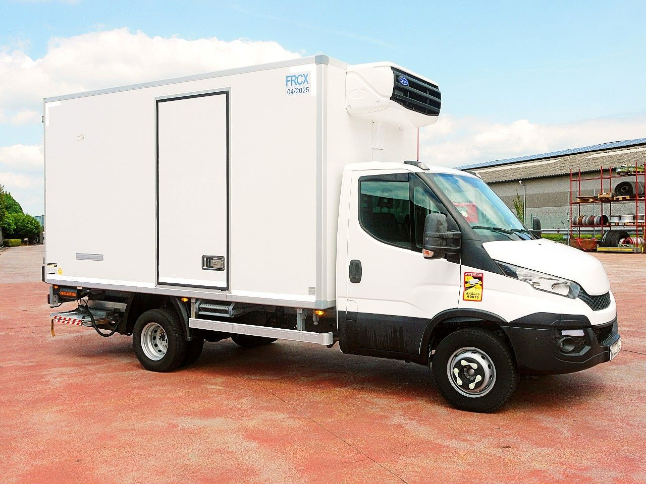 Iveco 70C17 KUHLKOFFER CARRIER XARIOS 500 A/C LUFT LBW - Фургон-рефрижератор: фото 2 Iveco 70C17 KUHLKOFFER CARRIER XARIOS 500 A/C LUFT LBW - Фургон-рефрижератор: фото 2