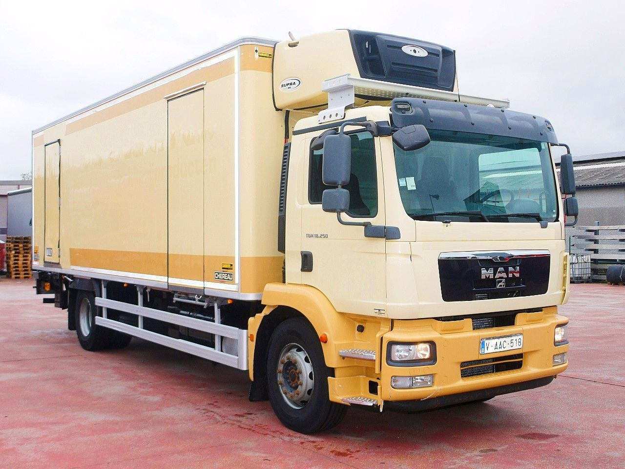 MAN TGM 18 250 CHEREAU CARRIER SUPR 1250 MULTi - Рефрижератор вантажівка: фото 2 MAN TGM 18 250 CHEREAU CARRIER SUPR 1250 MULTi - Рефрижератор вантажівка: фото 2