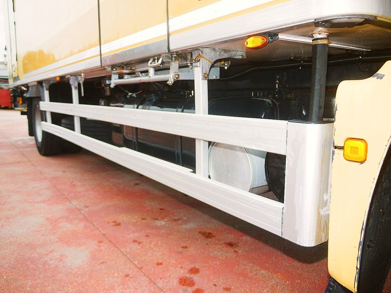 Рефрижератор вантажівка MAN TGM 18 250 CHEREAU CARRIER SUPR 1250 MULTi: фото 16 Рефрижератор вантажівка MAN TGM 18 250 CHEREAU CARRIER SUPR 1250 MULTi: фото 16