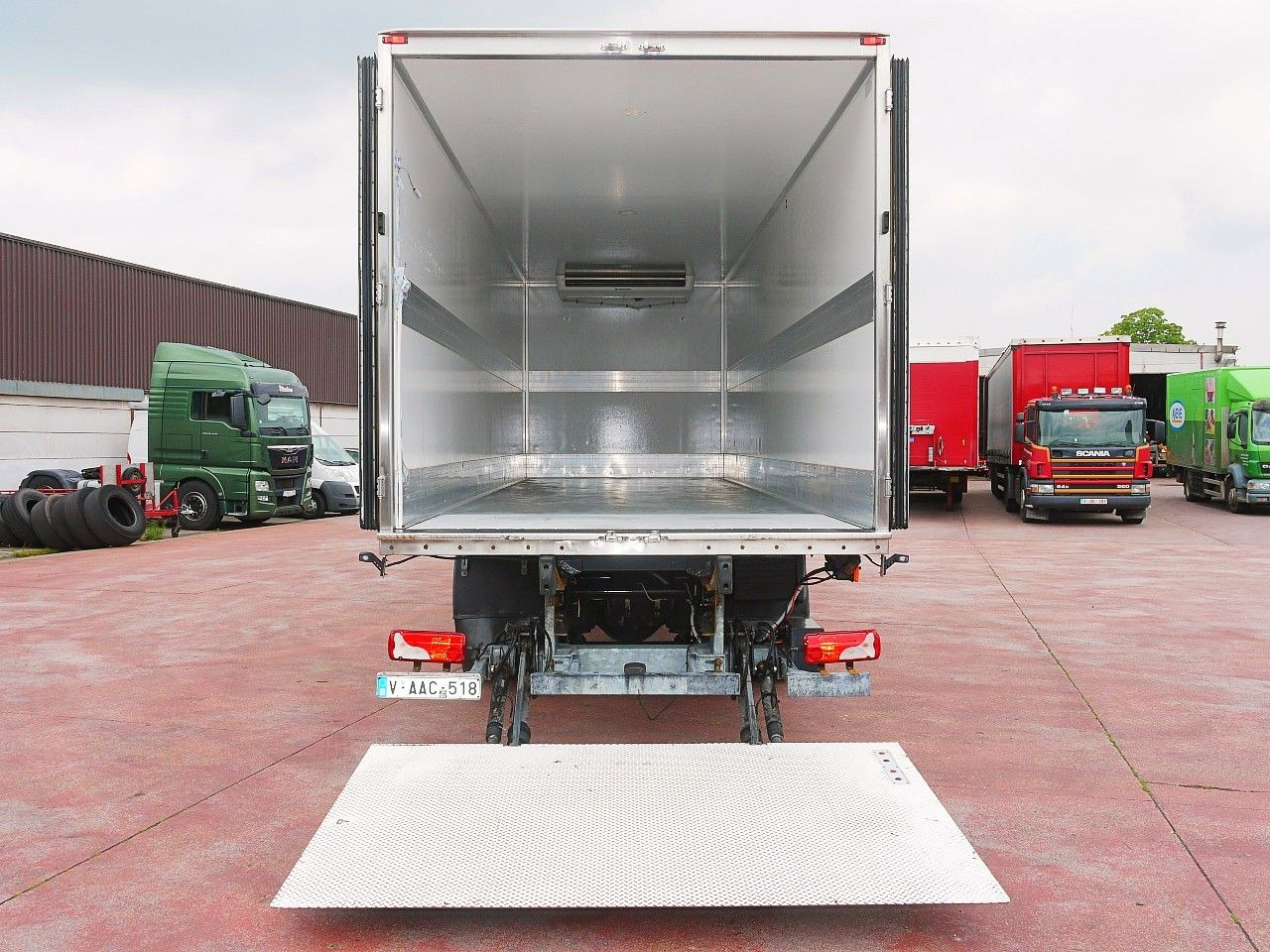 Рефрижератор вантажівка MAN TGM 18.250 KUHLKOFFER THERMOKING V800 MT A/C: фото 9 Рефрижератор вантажівка MAN TGM 18.250 KUHLKOFFER THERMOKING V800 MT A/C: фото 9