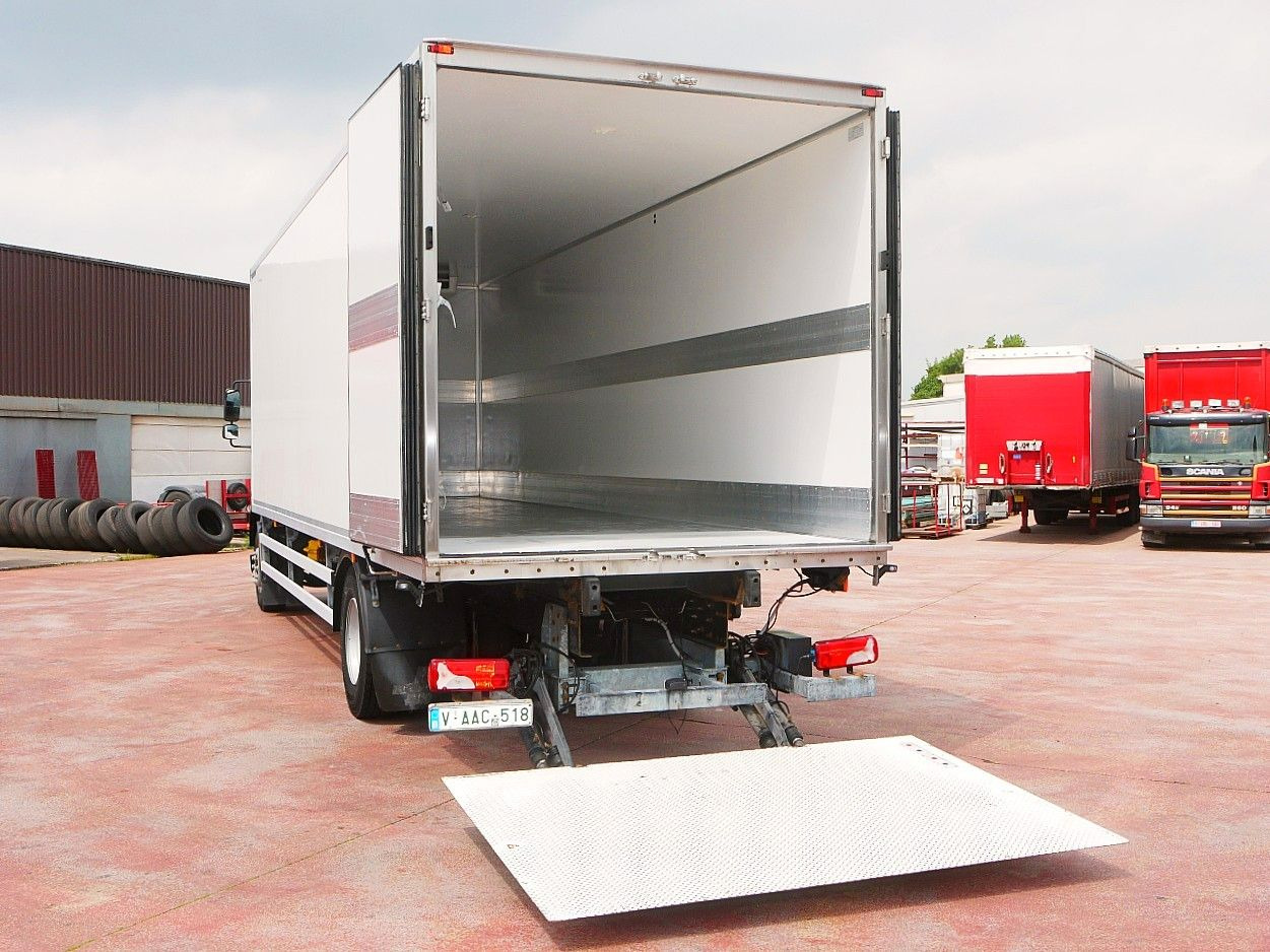 Рефрижератор вантажівка MAN TGM 18.250 KUHLKOFFER THERMOKING V800 MT A/C: фото 8 Рефрижератор вантажівка MAN TGM 18.250 KUHLKOFFER THERMOKING V800 MT A/C: фото 8