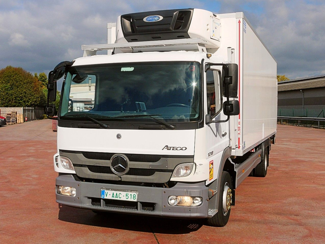 Mercedes-Benz 1218 ATEGO KUHLKOFFER CARRIER SUPRA 550 LBW - Рефрижератор вантажівка: фото 5 Mercedes-Benz 1218 ATEGO KUHLKOFFER CARRIER SUPRA 550 LBW - Рефрижератор вантажівка: фото 5