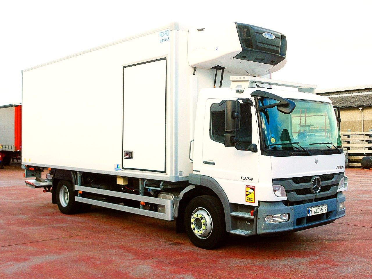 Mercedes-Benz 1324 ATEGO CARRIER SUPRA 1000MT CITY Z. A/C LUFT - Рефрижератор вантажівка: фото 2 Mercedes-Benz 1324 ATEGO CARRIER SUPRA 1000MT CITY Z. A/C LUFT - Рефрижератор вантажівка: фото 2