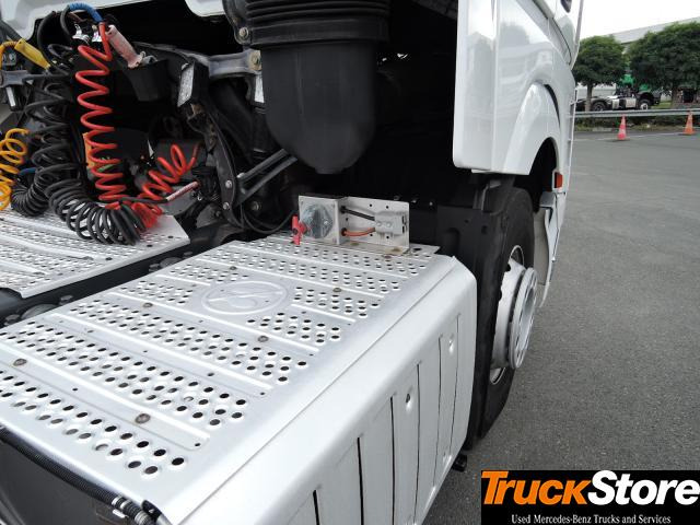 Mercedes-Benz Actros 1843 LS - Тягач: фото 2 Mercedes-Benz Actros 1843 LS - Тягач: фото 2