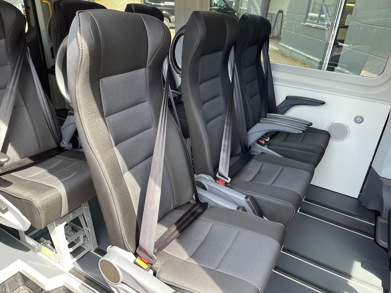 Мікроавтобус, Пасажирський фургон MAN TGE 3.180 Kombi L3H2 4x4 INDIVIDUAL S LED ACC: фото 10