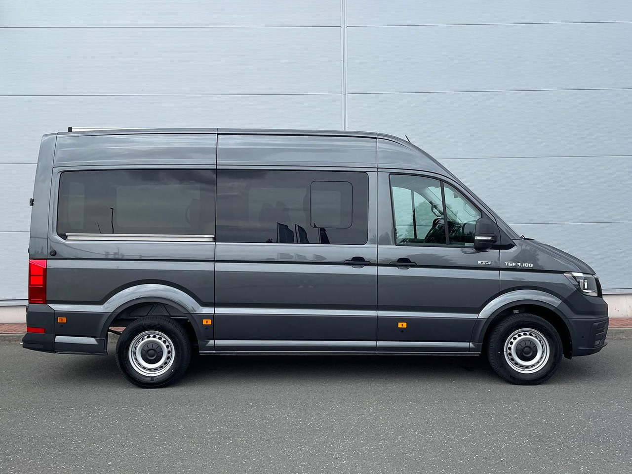 MAN TGE 3.180 Kombi L3H2 4x4 TEMPOMAT KAMERA 8-SITZE - Мікроавтобус, Пасажирський фургон: фото 5 MAN TGE 3.180 Kombi L3H2 4x4 TEMPOMAT KAMERA 8-SITZE - Мікроавтобус, Пасажирський фургон: фото 5