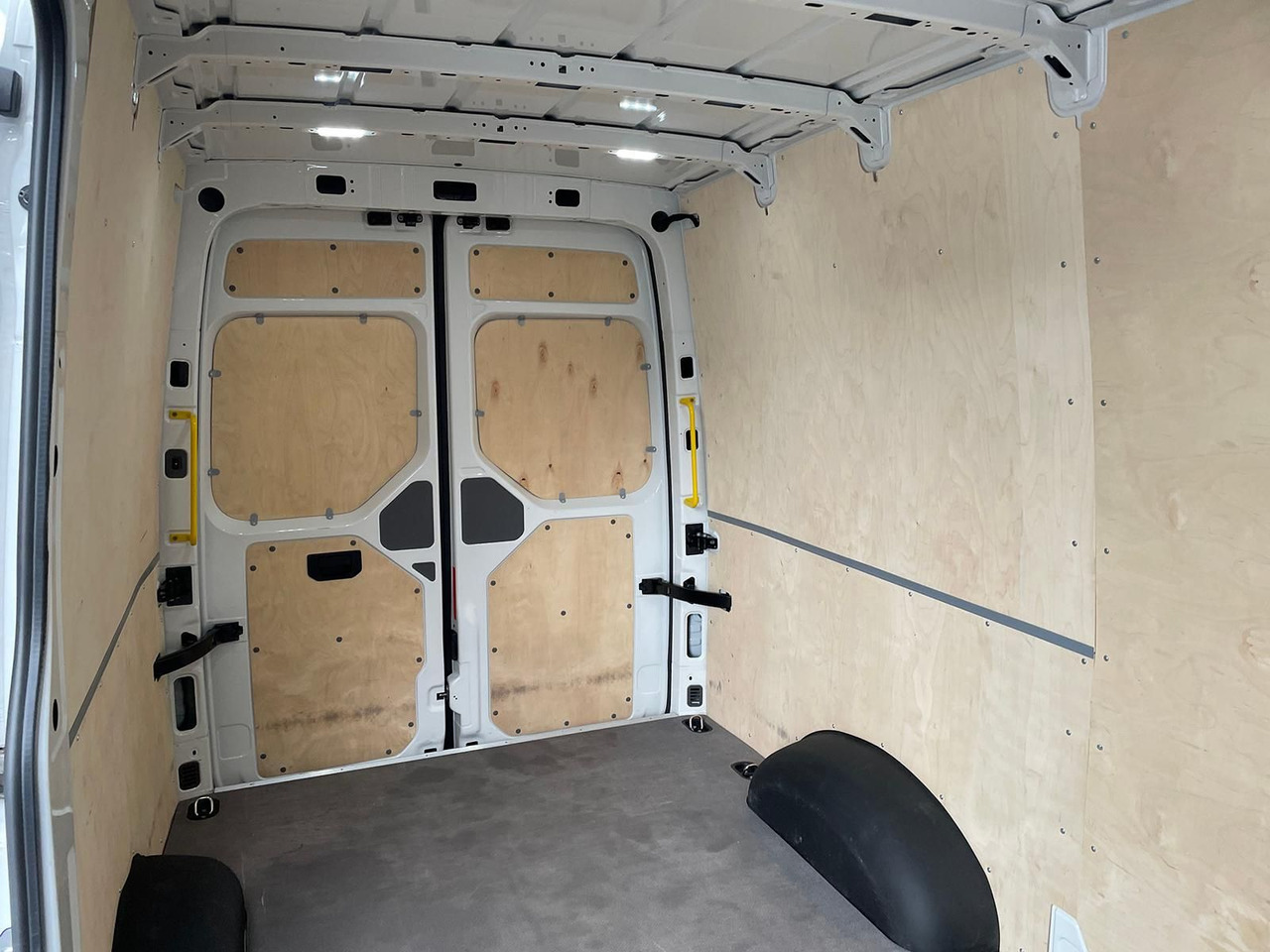 Суцільнометалевий фургон MAN TGE 3.180 L3H3 Kasten 4x4 STANDHZ DIFF AHK ACC: фото 10