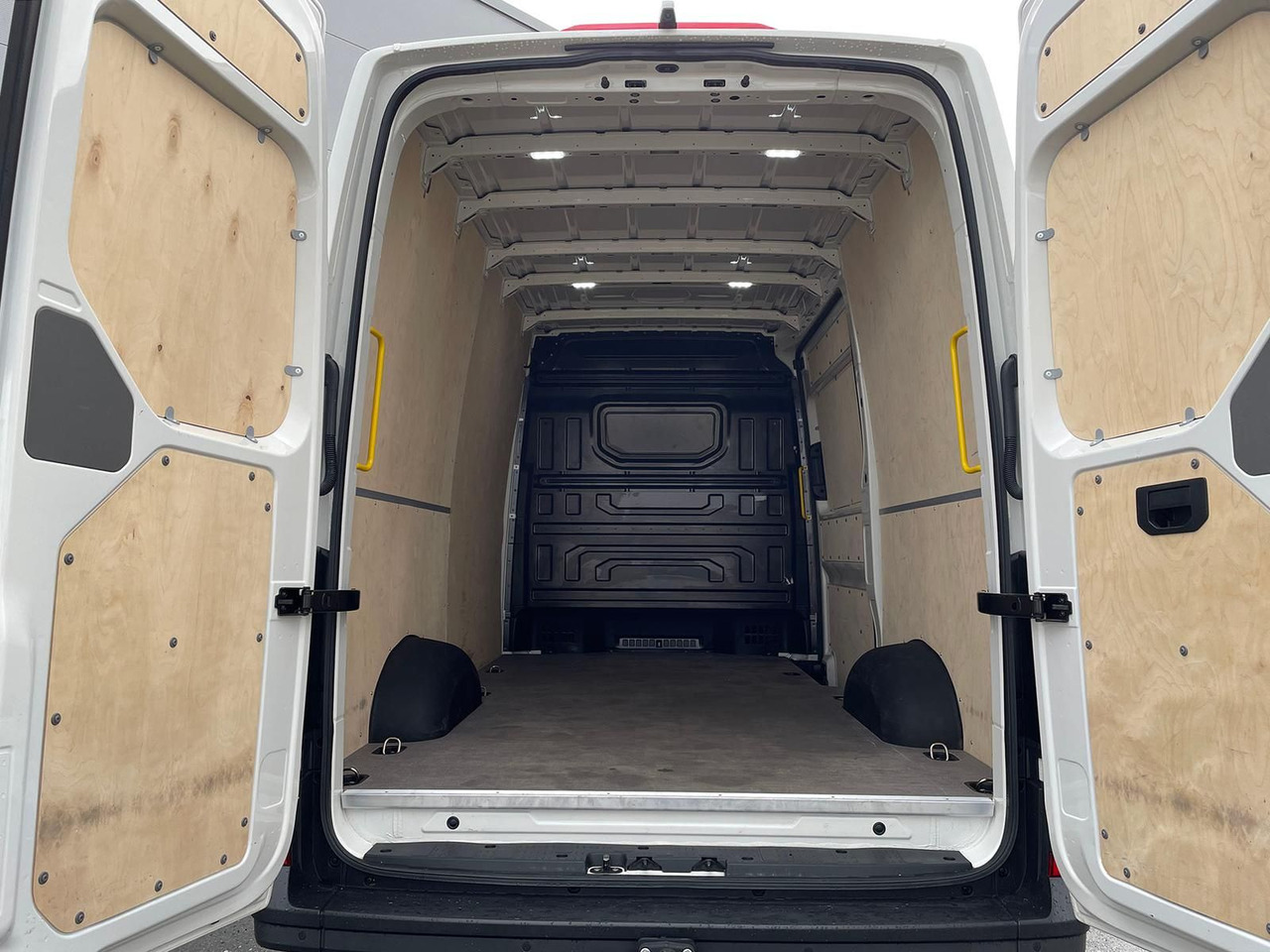 Суцільнометалевий фургон MAN TGE 3.180 L3H3 Kasten 4x4 STANDHZ DIFF AHK ACC: фото 27