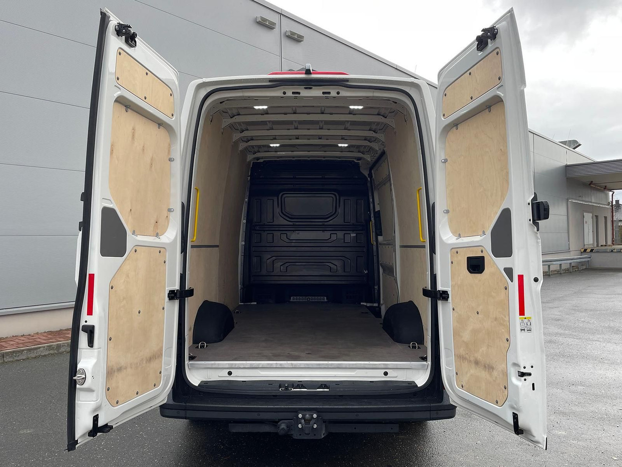 Суцільнометалевий фургон MAN TGE 3.180 L3H3 Kasten 4x4 STANDHZ DIFF AHK ACC: фото 26