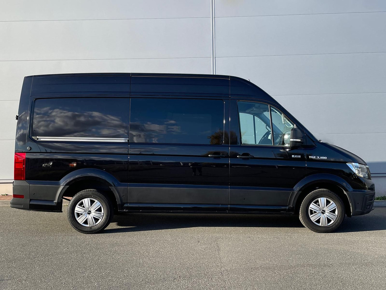 MAN TGE 3.180 L3H3 MIXTO 4x4 AUTOM DIFF AHK ACC NAV - Суцільнометалевий фургон, Вантажопасажирський фургон: фото 5 MAN TGE 3.180 L3H3 MIXTO 4x4 AUTOM DIFF AHK ACC NAV - Суцільнометалевий фургон, Вантажопасажирський фургон: фото 5