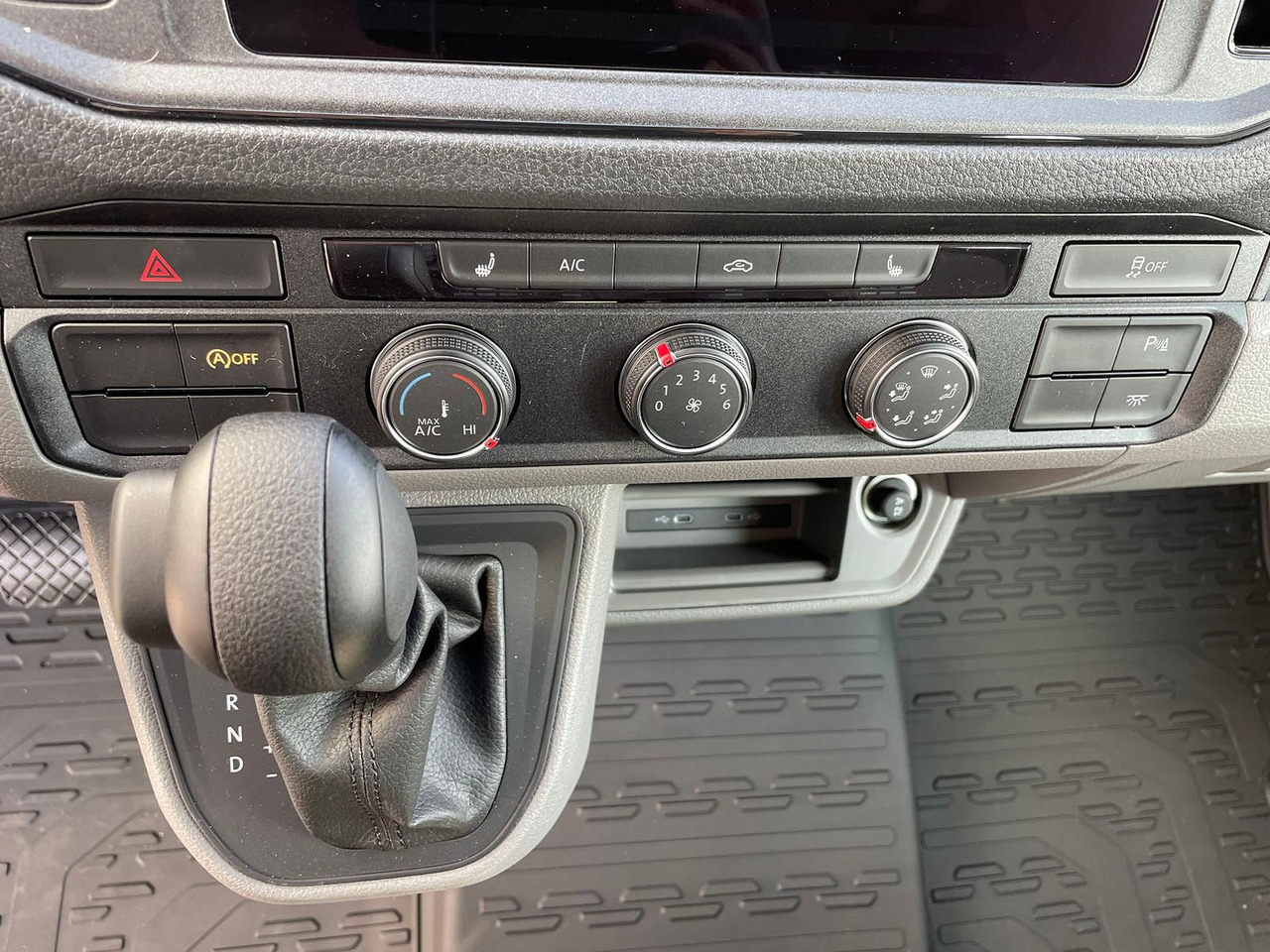 Новий Вантажопасажирський фургон MAN TGE 3.180 L3H3 MIXTO 4x4 LED TEMPOMAT SITZHZ NAV: фото 29