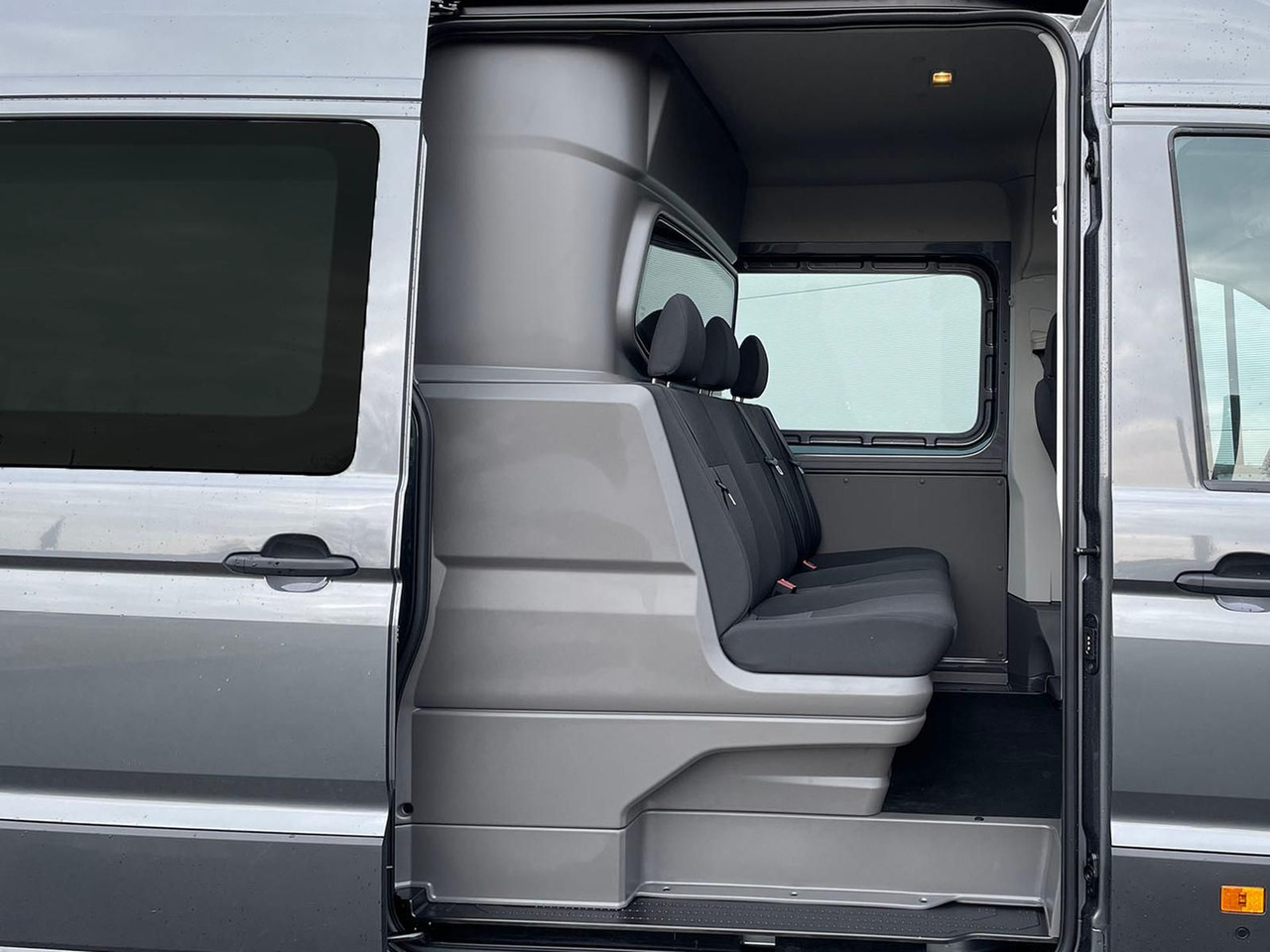 MAN TGE 3.180 L4H3 MIXTO STANDHZ ACC LED SITZHZ - Суцільнометалевий фургон, Вантажопасажирський фургон: фото 5 MAN TGE 3.180 L4H3 MIXTO STANDHZ ACC LED SITZHZ - Суцільнометалевий фургон, Вантажопасажирський фургон: фото 5