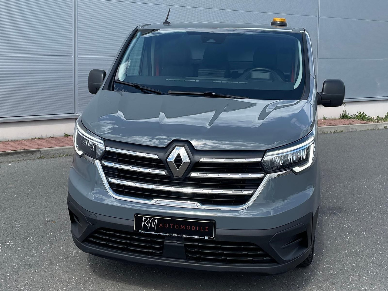 Renault Trafic Kasten RED EDITION L1H1 AHK LED DAB MFL - Суцільнометалевий фургон: фото 4 Renault Trafic Kasten RED EDITION L1H1 AHK LED DAB MFL - Суцільнометалевий фургон: фото 4
