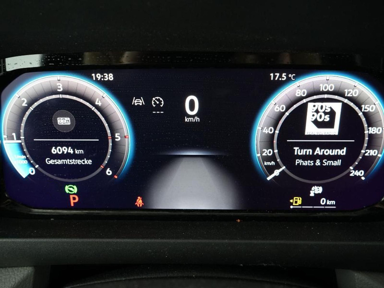 Volkswagen Crafter Kasten 35 L3H3 NAVI KLIMA DAB PDC - Пасажирський фургон: фото 5 Volkswagen Crafter Kasten 35 L3H3 NAVI KLIMA DAB PDC - Пасажирський фургон: фото 5