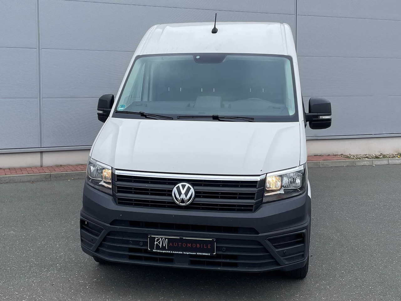 Volkswagen Crafter Kasten 35 L4H3 AHK KLIMA DAB PDC KAMERA - Суцільнометалевий фургон: фото 4 Volkswagen Crafter Kasten 35 L4H3 AHK KLIMA DAB PDC KAMERA - Суцільнометалевий фургон: фото 4