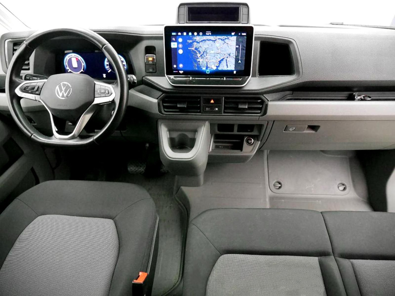 Volkswagen Crafter Kasten 35 L4H3 NAVI DAB KAMERA PDC - Пасажирський фургон: фото 4 Volkswagen Crafter Kasten 35 L4H3 NAVI DAB KAMERA PDC - Пасажирський фургон: фото 4