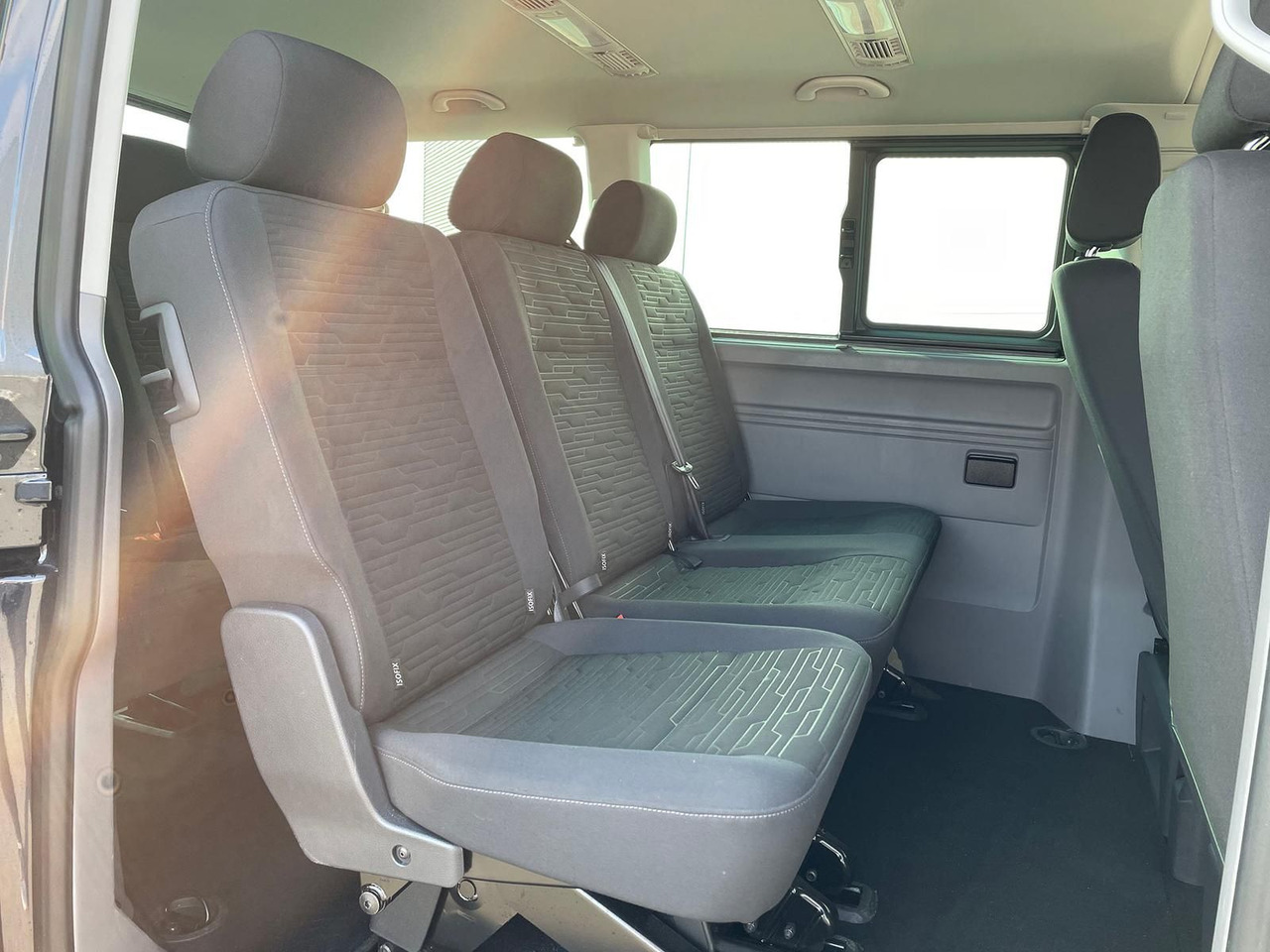 Новий Пасажирський фургон Volkswagen T6.1 Caravelle Comfortline NAV LED TEMP DAB PDC: фото 13