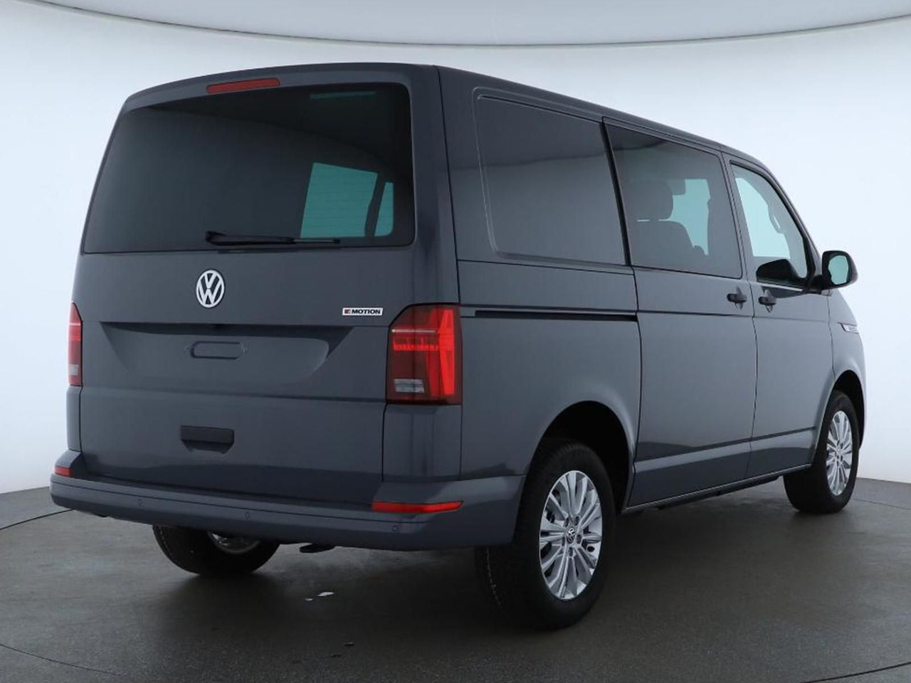 Volkswagen T6.1 Transporter 4MOTION NAVI STANDHZ ACC PDC - Мікроавтобус, Пасажирський фургон: фото 2 Volkswagen T6.1 Transporter 4MOTION NAVI STANDHZ ACC PDC - Мікроавтобус, Пасажирський фургон: фото 2