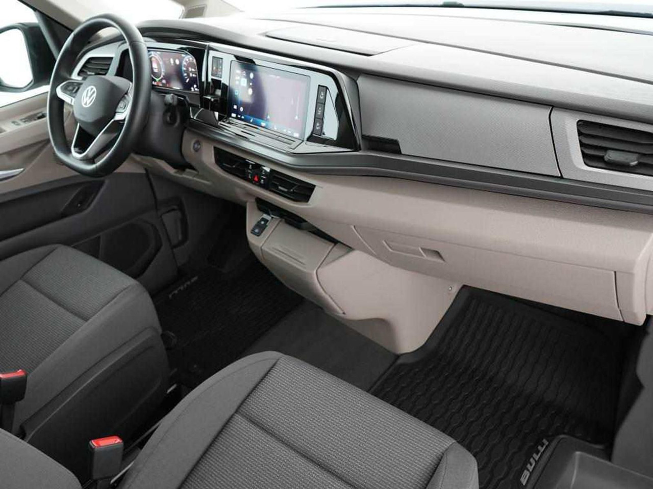 Volkswagen T7 Multivan eHybrid lang 4MOTION NAVI AHK ACC - Мікроавтобус, Пасажирський фургон: фото 3 Volkswagen T7 Multivan eHybrid lang 4MOTION NAVI AHK ACC - Мікроавтобус, Пасажирський фургон: фото 3