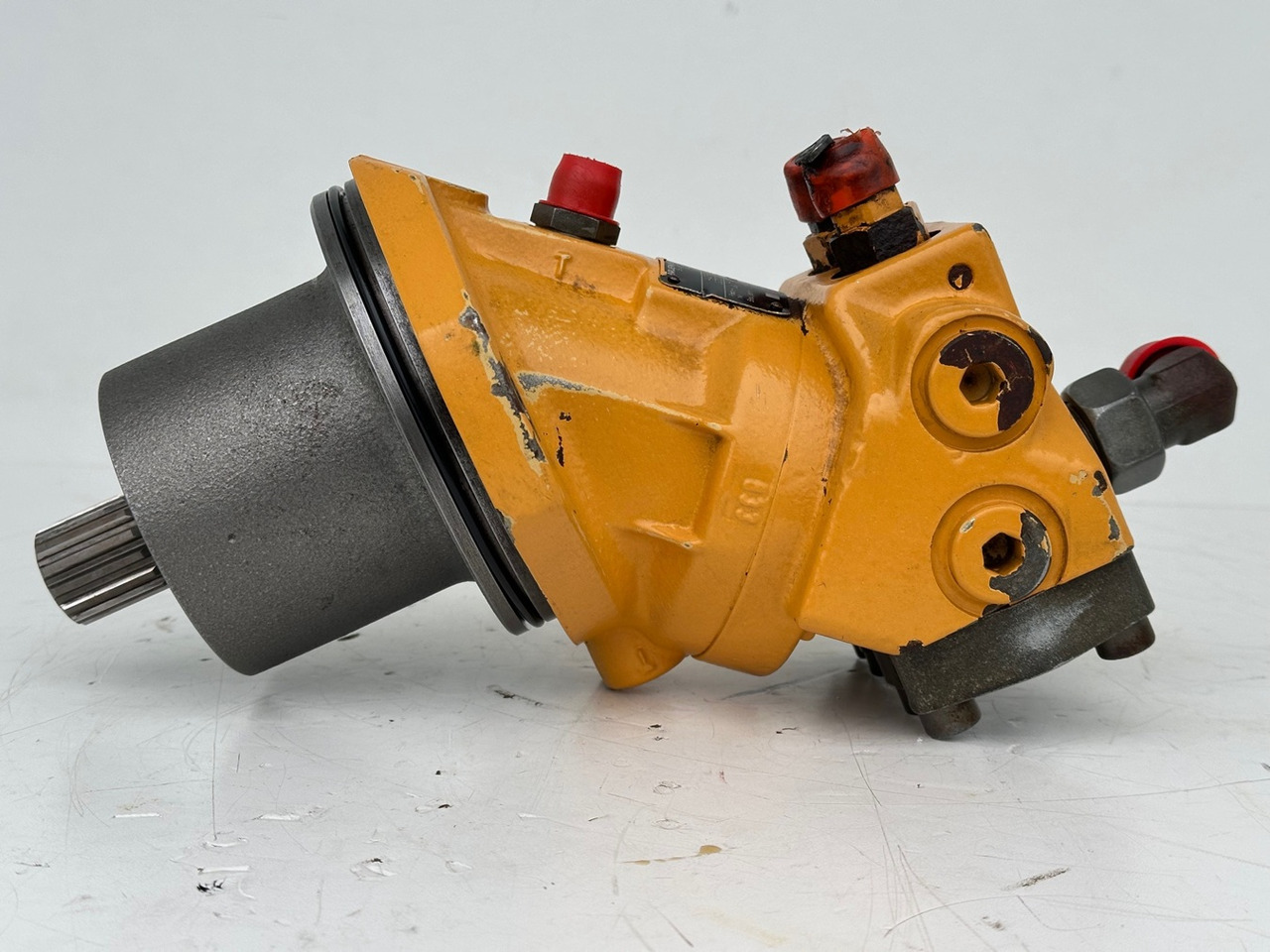 LIEBHERR Konstantmotor mit ID-Nr.5008984-ID-Nr.5007150 – Hydromatik Rexroth Axialkolbenmotor mit Nr.2000349 Typ:A2FE23/61W-NAL191. A308,A310,A312,A900ZW,R308,R310,R312,LOS914,R914,R916. #4064579.DK# - Гідравлічний мотор в категорії Екскаватори: фото 4 LIEBHERR Konstantmotor mit ID-Nr.5008984-ID-Nr.5007150 – Hydromatik Rexroth Axialkolbenmotor mit Nr.2000349 Typ:A2FE23/61W-NAL191. A308,A310,A312,A900ZW,R308,R310,R312,LOS914,R914,R916. #4064579.DK# - Гідравлічний мотор в категорії Екскаватори: фото 4