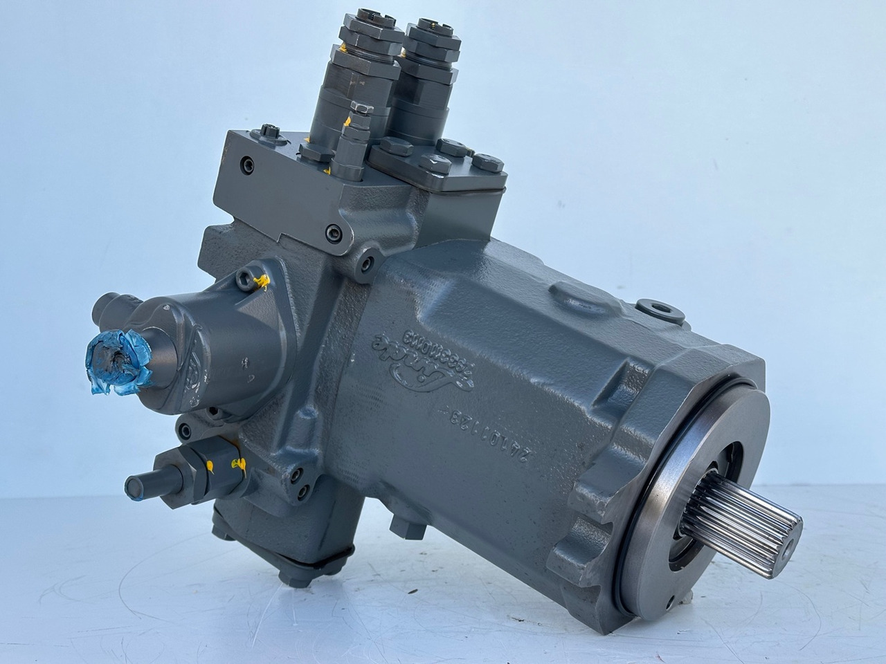 LIEBHERR - LINDE Original Hydromotor Typ:HMF75-02 2560 G 03 mit ID-Nr.10007106. A914 B-LI, A914 LI, A924 B-LI, A924 LI, MG15, MBG12, MG20, MFG10, BG12H #HYX293G00103# - Гідравлічний мотор в категорії Колісні екскаватори: фото 3 LIEBHERR - LINDE Original Hydromotor Typ:HMF75-02 2560 G 03 mit ID-Nr.10007106. A914 B-LI, A914 LI, A924 B-LI, A924 LI, MG15, MBG12, MG20, MFG10, BG12H #HYX293G00103# - Гідравлічний мотор в категорії Колісні екскаватори: фото 3