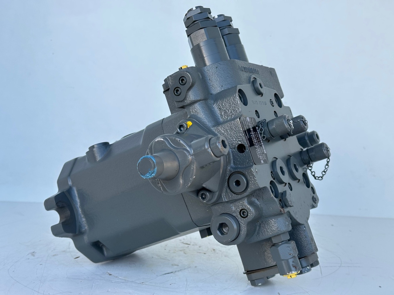 LIEBHERR - LINDE Original Hydromotor Typ:HMF75-02 2560 G 03 mit ID-Nr.10007106. A914 B-LI, A914 LI, A924 B-LI, A924 LI, MG15, MBG12, MG20, MFG10, BG12H #HYX293G00103# - Гідравлічний мотор в категорії Колісні екскаватори: фото 4 LIEBHERR - LINDE Original Hydromotor Typ:HMF75-02 2560 G 03 mit ID-Nr.10007106. A914 B-LI, A914 LI, A924 B-LI, A924 LI, MG15, MBG12, MG20, MFG10, BG12H #HYX293G00103# - Гідравлічний мотор в категорії Колісні екскаватори: фото 4