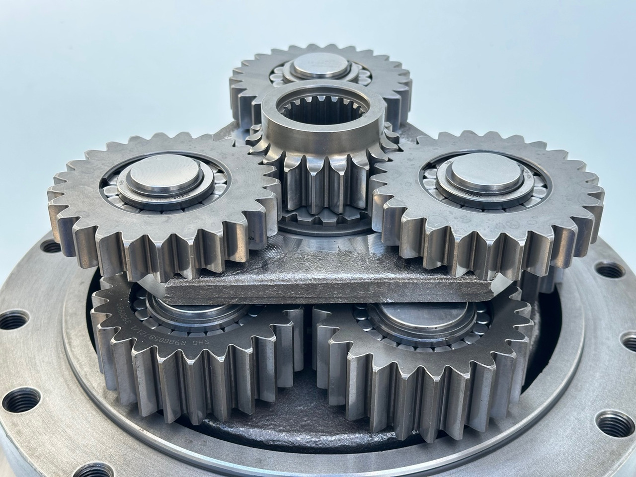 LIEBHERR Original Schwenkantrieb Typ:GFB2160 mit ID-Nr.11657357 – ID-Nr.12204229 – ID-Nr.12947309. R920 S-1545, R920-1545, R922LC-1442, R922 LC-1443, R924 LC-1444, R924 LC-1445. #11657357.04.10# - Поворотний редуктор в категорії Гусеничні екскаватори: фото 5 LIEBHERR Original Schwenkantrieb Typ:GFB2160 mit ID-Nr.11657357 – ID-Nr.12204229 – ID-Nr.12947309. R920 S-1545, R920-1545, R922LC-1442, R922 LC-1443, R924 LC-1444, R924 LC-1445. #11657357.04.10# - Поворотний редуктор в категорії Гусеничні екскаватори: фото 5