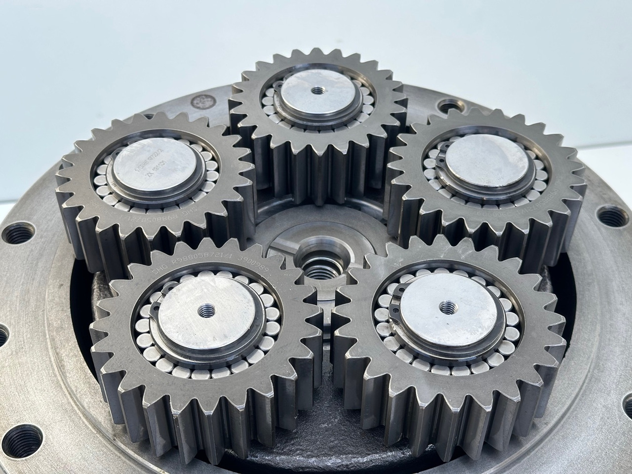 Поворотний редуктор в категорії Гусеничні екскаватори LIEBHERR Original Schwenkantrieb Typ:GFB2160 mit ID-Nr.11657357 – ID-Nr.12204229 – ID-Nr.12947309. R920 S-1545, R920-1545, R922LC-1442, R922 LC-1443, R924 LC-1444, R924 LC-1445. #11657357.04.10#: фото 8