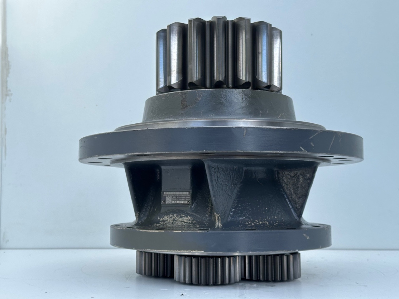 Поворотний редуктор в категорії Гусеничні екскаватори LIEBHERR Original Schwenkantrieb Typ:GFB2160 mit ID-Nr.11657357 – ID-Nr.12204229 – ID-Nr.12947309. R920 S-1545, R920-1545, R922LC-1442, R922 LC-1443, R924 LC-1444, R924 LC-1445. #11657357.04.10#: фото 17