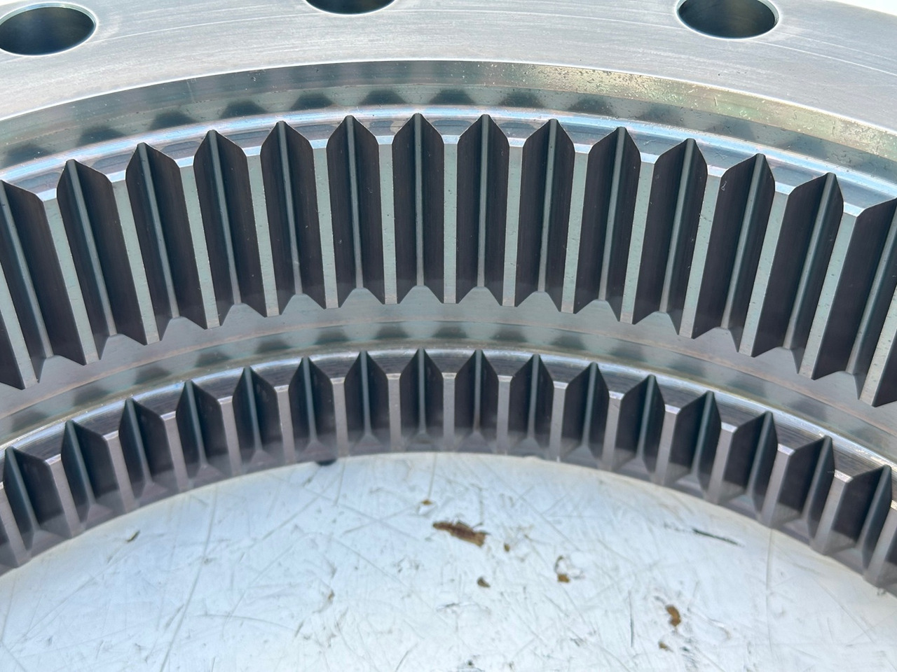 Поворотний редуктор в категорії Гусеничні екскаватори LIEBHERR Original Schwenkantrieb Typ:GFB2160 mit ID-Nr.11657357 – ID-Nr.12204229 – ID-Nr.12947309. R920 S-1545, R920-1545, R922LC-1442, R922 LC-1443, R924 LC-1444, R924 LC-1445. #11657357.04.10#: фото 13