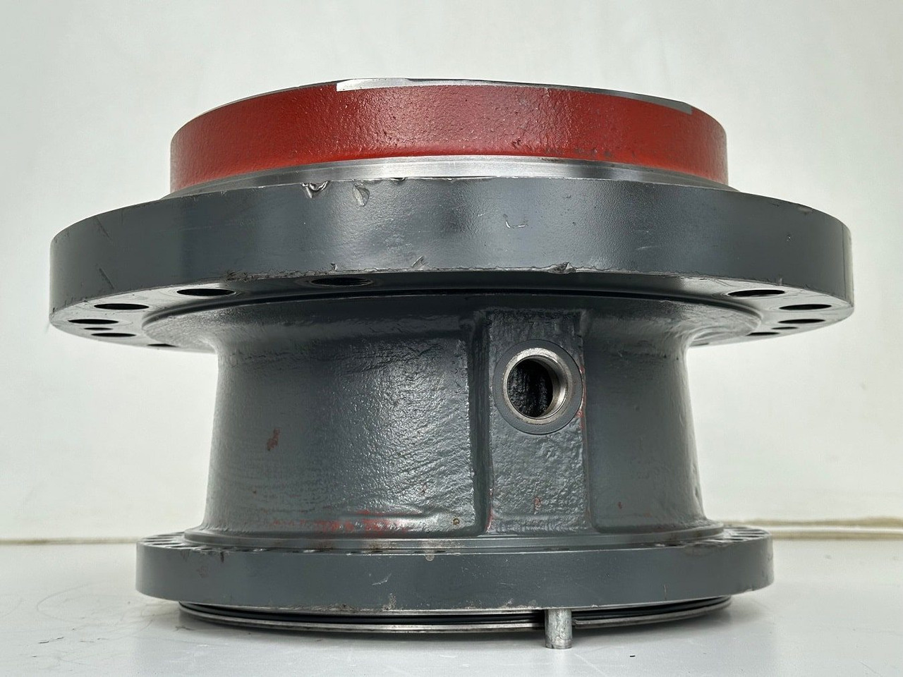 Liebherr Abtriebswellengehäuse ID-Nr.90021076. SAT325A296 - SAT325/294. R934-1550, R936, R938-1650, R940, R945-1866, R946, R950. #90021076.27.10# - Поворотний редуктор в категорії Будівельна техніка: фото 5 Liebherr Abtriebswellengehäuse ID-Nr.90021076. SAT325A296 - SAT325/294. R934-1550, R936, R938-1650, R940, R945-1866, R946, R950. #90021076.27.10# - Поворотний редуктор в категорії Будівельна техніка: фото 5