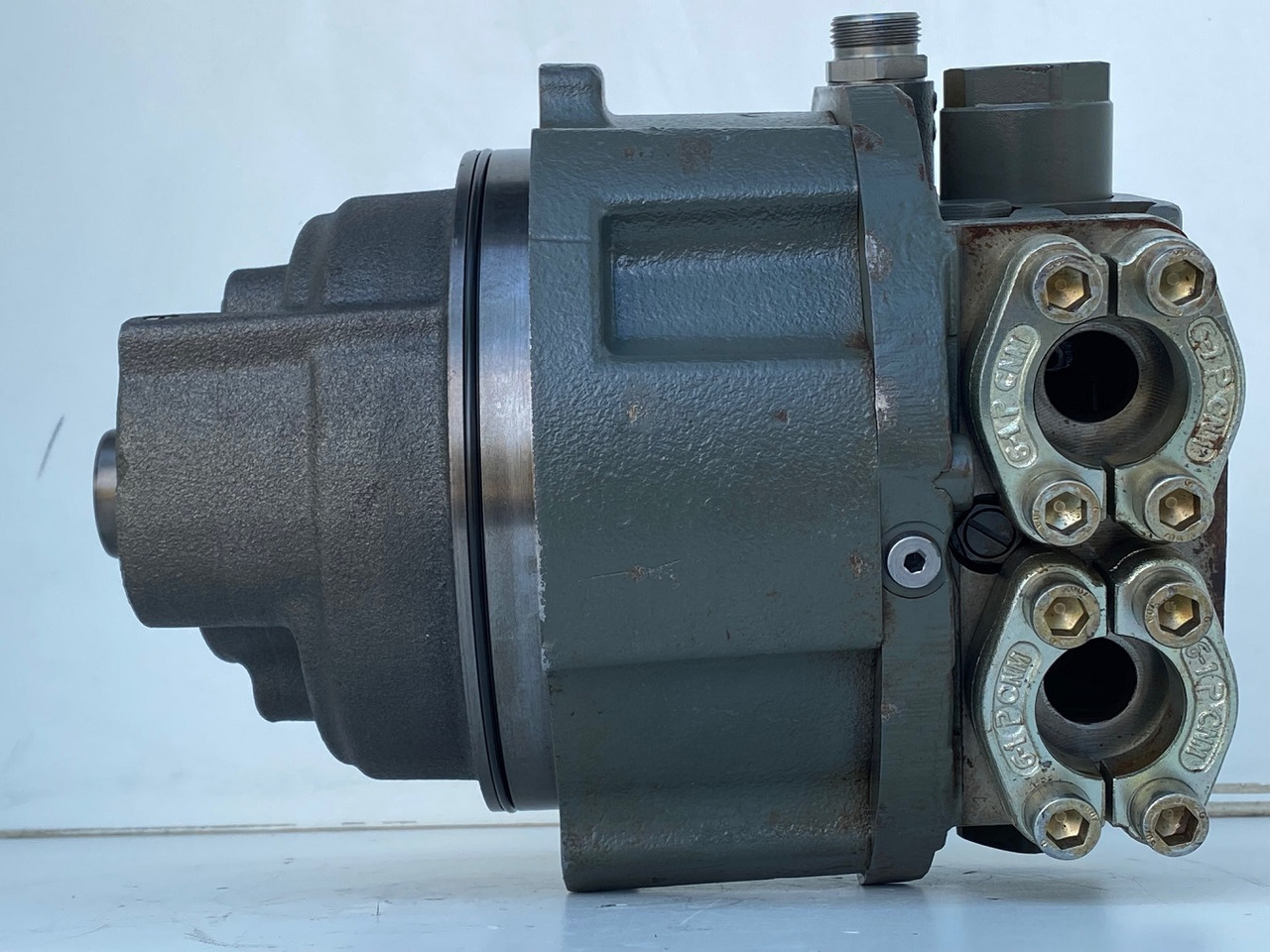 Liebherr Hydraulikeinbaumotor CMVE O 108. ID-Nr.10118562 - ID-Nr.10132610 - ID-Nr.10129048. LOS1916, LOS916, LOS926, R906, R916, R918, R920, R922, R924, R926COMP, R926, R936. #27979# - Гідравлічний мотор в категорії Гусеничні екскаватори: фото 3 Liebherr Hydraulikeinbaumotor CMVE O 108. ID-Nr.10118562 - ID-Nr.10132610 - ID-Nr.10129048. LOS1916, LOS916, LOS926, R906, R916, R918, R920, R922, R924, R926COMP, R926, R936. #27979# - Гідравлічний мотор в категорії Гусеничні екскаватори: фото 3