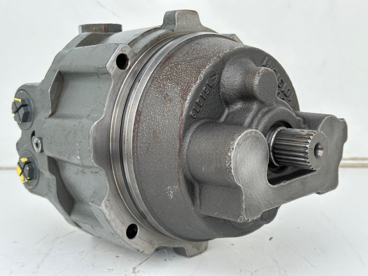 Liebherr Hydraulikeinbaumotor LH46VE 085. ID-Nr.12421312 - ID-Nr.12881023. LO1926, LOS926 K-LC, R922, R924, R926, R926 K-LC, R930 T. #20.38.0978# - Гідравлічний мотор в категорії Будівельна техніка: фото 2 Liebherr Hydraulikeinbaumotor LH46VE 085. ID-Nr.12421312 - ID-Nr.12881023. LO1926, LOS926 K-LC, R922, R924, R926, R926 K-LC, R930 T. #20.38.0978# - Гідравлічний мотор в категорії Будівельна техніка: фото 2