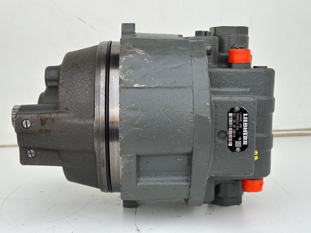 Liebherr Hydraulikeinbaumotor LH46VE 085. ID-Nr.12421312 - ID-Nr.12881023. LO1926, LOS926 K-LC, R922, R924, R926, R926 K-LC, R930 T. #20.38.0978# - Гідравлічний мотор в категорії Будівельна техніка: фото 3 Liebherr Hydraulikeinbaumotor LH46VE 085. ID-Nr.12421312 - ID-Nr.12881023. LO1926, LOS926 K-LC, R922, R924, R926, R926 K-LC, R930 T. #20.38.0978# - Гідравлічний мотор в категорії Будівельна техніка: фото 3