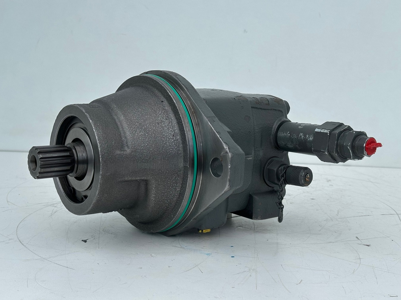 Liebherr Original Hydraulikeinbaumotor FMF045. ID-Nr.12464105. SAT250/287. LH18M, LH22C, LH22M, LH24M, LH26EC, LH26EM, LH26M. #12464105.0854# - Поворотний редуктор в категорії Будівельна техніка: фото 4 Liebherr Original Hydraulikeinbaumotor FMF045. ID-Nr.12464105. SAT250/287. LH18M, LH22C, LH22M, LH24M, LH26EC, LH26EM, LH26M. #12464105.0854# - Поворотний редуктор в категорії Будівельна техніка: фото 4