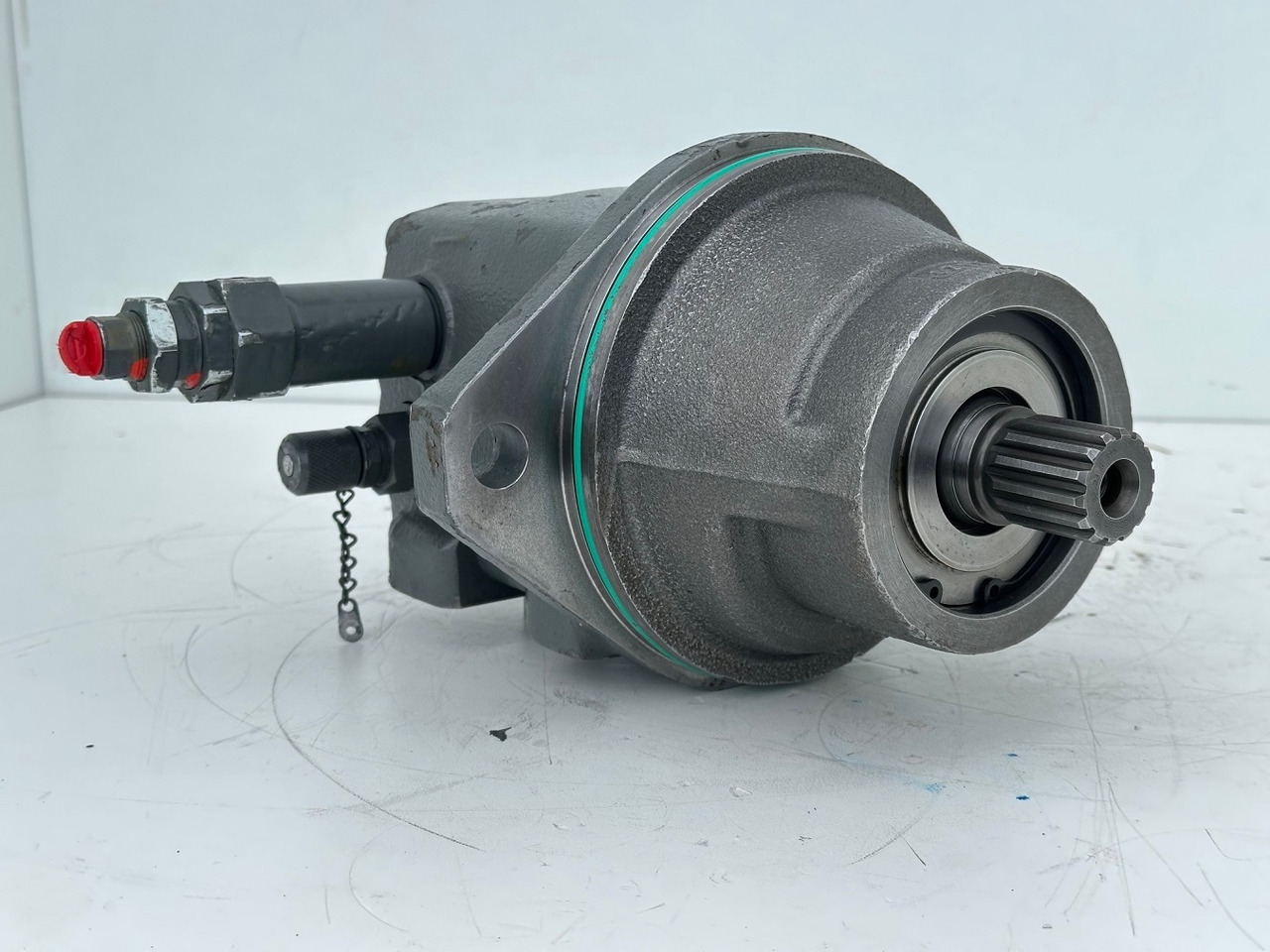 Liebherr Original Hydraulikeinbaumotor FMF045. ID-Nr.12464105. SAT250/287. LH18M, LH22C, LH22M, LH24M, LH26EC, LH26EM, LH26M. #12464105.0854# - Поворотний редуктор в категорії Будівельна техніка: фото 3 Liebherr Original Hydraulikeinbaumotor FMF045. ID-Nr.12464105. SAT250/287. LH18M, LH22C, LH22M, LH24M, LH26EC, LH26EM, LH26M. #12464105.0854# - Поворотний редуктор в категорії Будівельна техніка: фото 3