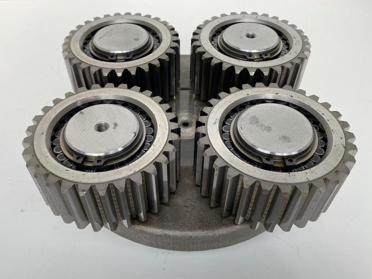 Liebherr Planetenträger ID-Nr.90203516 mit Planetenrad ID-Nr.90203494. Typ:FAT400G546. PR71605LGP-1823. PR716LGP-1423. PR716XL-1422. - Бортовий редуктор в категорії Бульдозери: фото 2 Liebherr Planetenträger ID-Nr.90203516 mit Planetenrad ID-Nr.90203494. Typ:FAT400G546. PR71605LGP-1823. PR716LGP-1423. PR716XL-1422. - Бортовий редуктор в категорії Бульдозери: фото 2