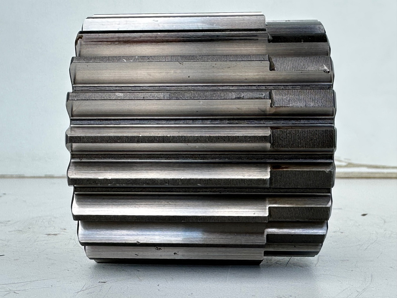 Бортовий редуктор в категорії Гусеничні екскаватори Liebherr Sonnenrad ID-Nr.9442837.  FAT350 - FAT350P022 - FAT350P032 - FAT350P059 - FAT350P062 - FAT350P068 - FAT350P079.   LH22, LOS103, ER912, LOS914, LOS924 COMP, R313, R317, R900, R902, R904, R912,: фото 6 Бортовий редуктор в категорії Гусеничні екскаватори Liebherr Sonnenrad ID-Nr.9442837.  FAT350 - FAT350P022 - FAT350P032 - FAT350P059 - FAT350P062 - FAT350P068 - FAT350P079.   LH22, LOS103, ER912, LOS914, LOS924 COMP, R313, R317, R900, R902, R904, R912,: фото 6