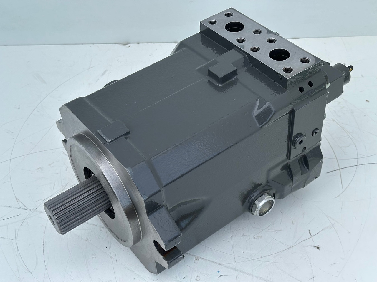 Linde Verstellmotor-Axialkolbenmotor Typ:HMV135-02 2710. #HMV135-02.2710# - Гідравлічний мотор: фото 5 Linde Verstellmotor-Axialkolbenmotor Typ:HMV135-02 2710. #HMV135-02.2710# - Гідравлічний мотор: фото 5