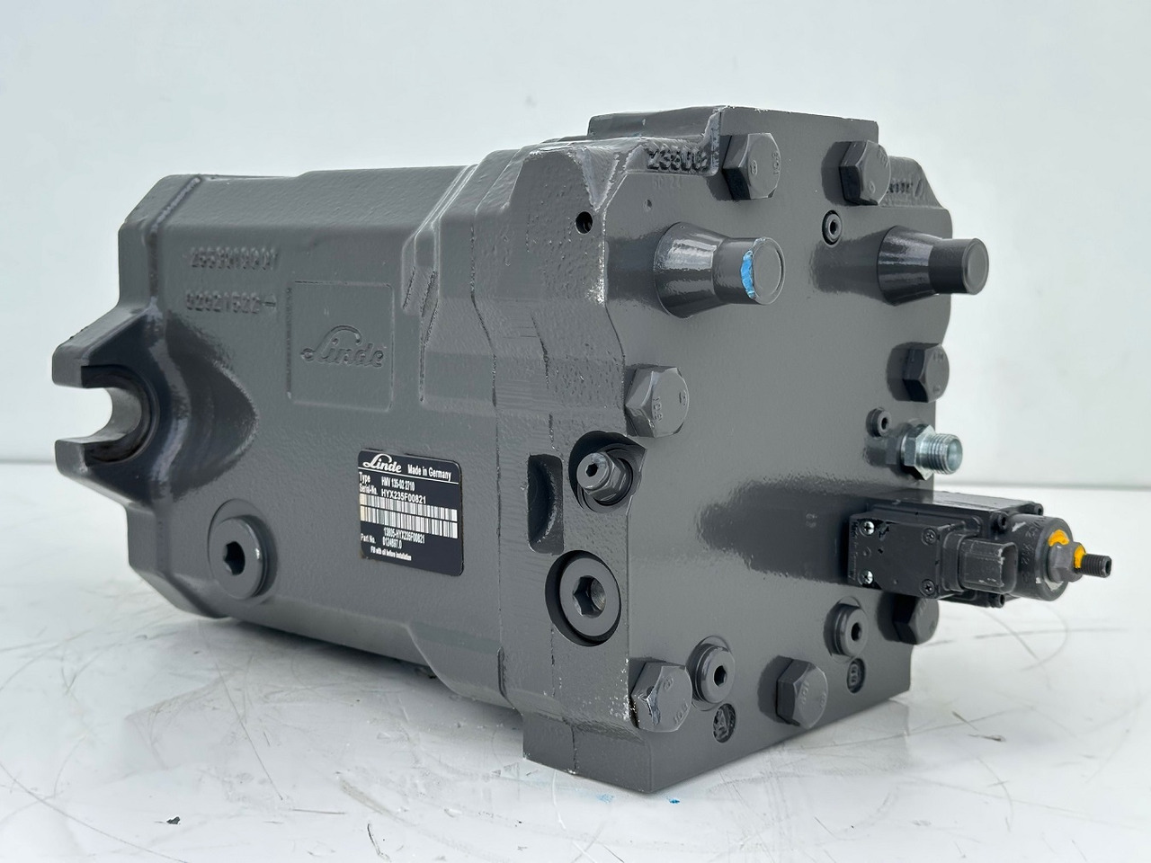 Linde Verstellmotor-Axialkolbenmotor Typ:HMV135-02 2710. #HMV135-02.2710# - Гідравлічний мотор: фото 4 Linde Verstellmotor-Axialkolbenmotor Typ:HMV135-02 2710. #HMV135-02.2710# - Гідравлічний мотор: фото 4