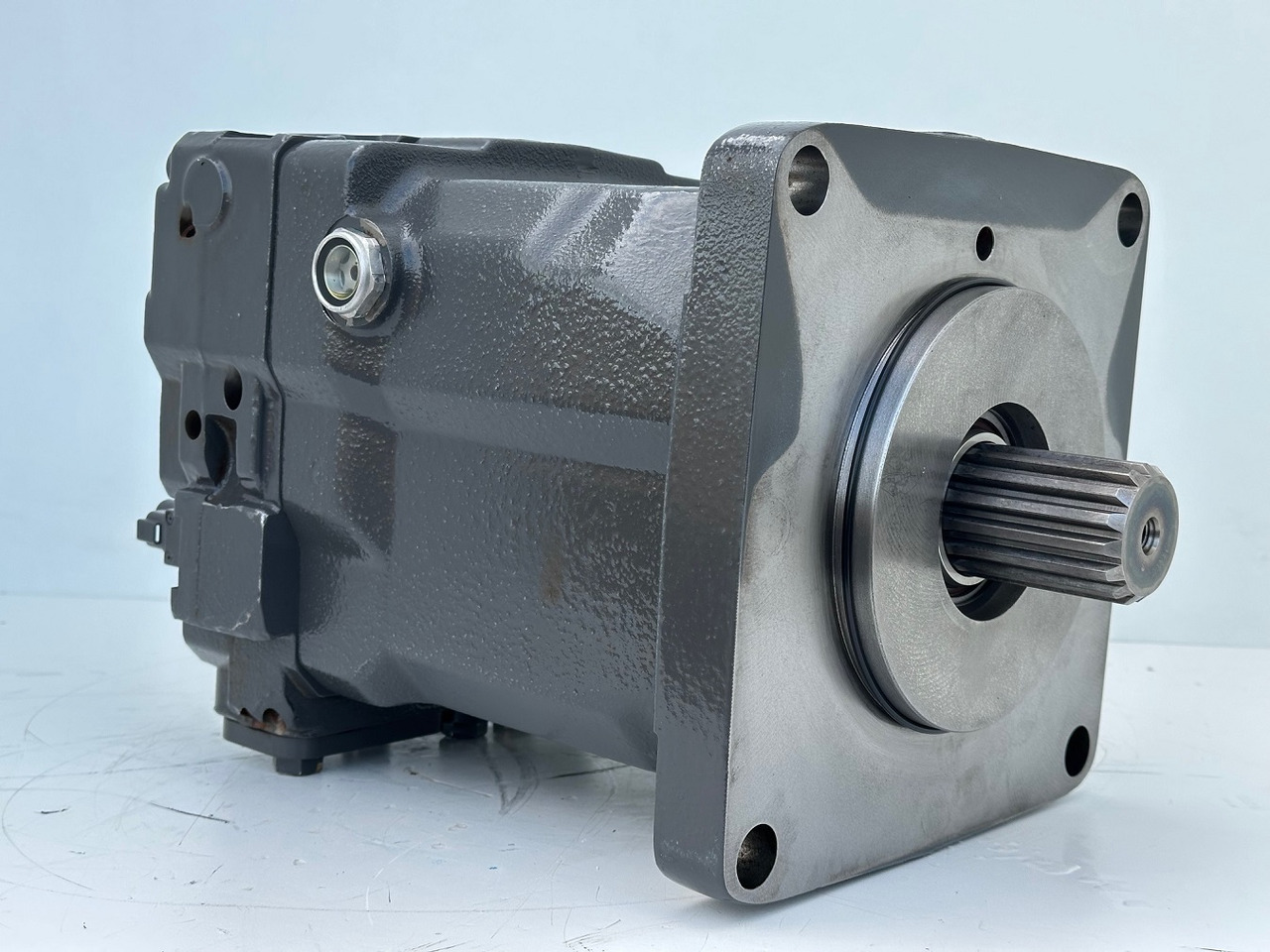 Linde Verstellmotor-Axialkolbenmotor Typ:HMV210-02 2532. #HMV210-02.2532# - Гідравлічний мотор: фото 2 Linde Verstellmotor-Axialkolbenmotor Typ:HMV210-02 2532. #HMV210-02.2532# - Гідравлічний мотор: фото 2