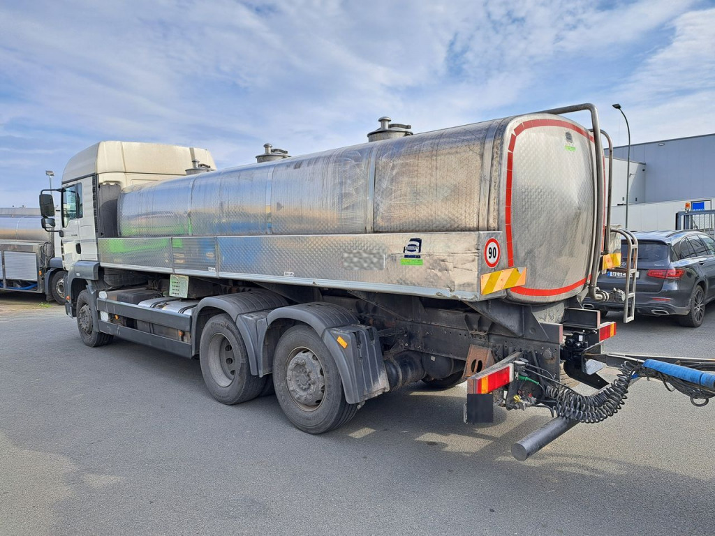 MAN TGA 03 26.413 FNLLW Wasserfahrzeug (Nr. 5726) - Вантажівка цистерна: фото 4 MAN TGA 03 26.413 FNLLW Wasserfahrzeug (Nr. 5726) - Вантажівка цистерна: фото 4