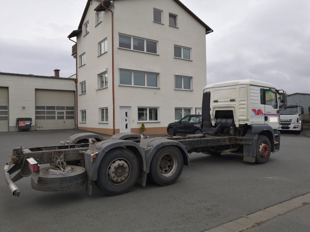 MAN TGA 26.350 6x2 (Nr. 4998) - Вантажівка шасі: фото 5 MAN TGA 26.350 6x2 (Nr. 4998) - Вантажівка шасі: фото 5