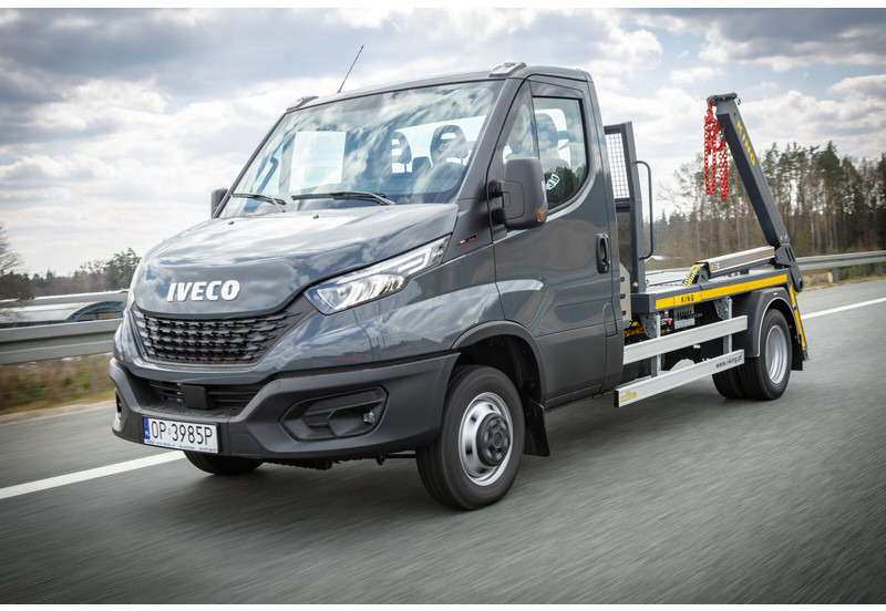 Iveco Daily 70C18 + KING Bramowiec / Skiploader / Absetzkipper - Скіповий навантажувач вантажівка: фото 2 Iveco Daily 70C18 + KING Bramowiec / Skiploader / Absetzkipper - Скіповий навантажувач вантажівка: фото 2