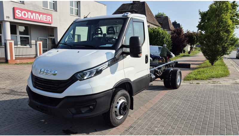 Iveco Daily 70C18 - nowe! - Вантажівка шасі: фото 1 Iveco Daily 70C18 - nowe! - Вантажівка шасі: фото 1